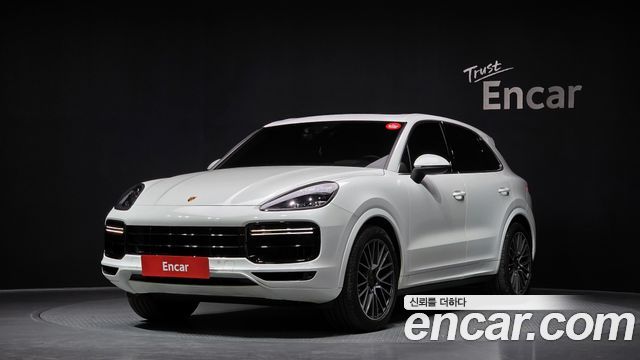 Porsche Cayenne 2019 — photo 1