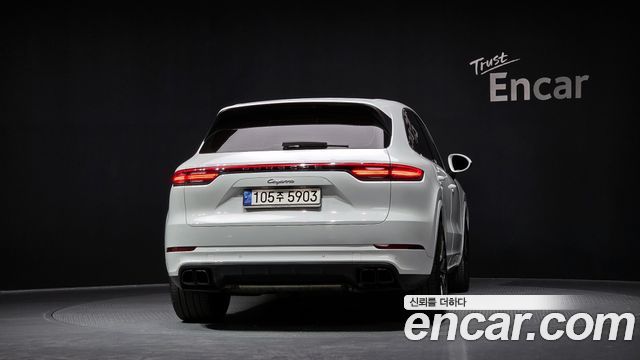Porsche Cayenne 2019 — photo 4