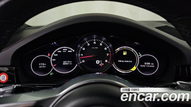 Porsche Cayenne 2019 — photo 8