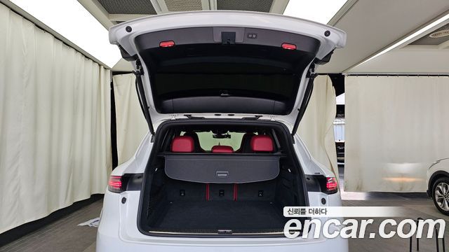 Porsche Cayenne 2019 — photo 20