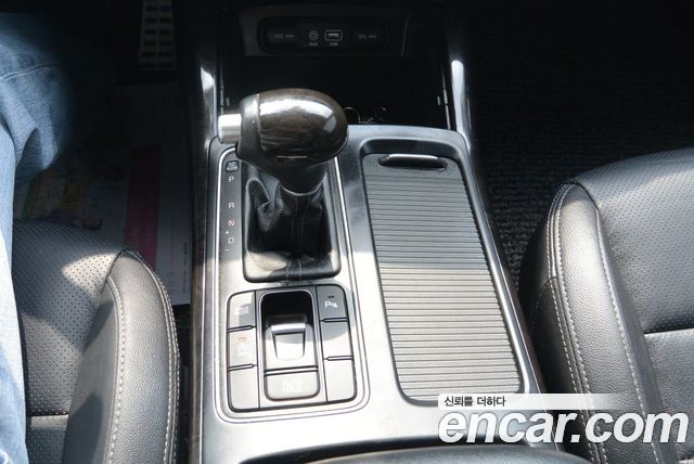 Kia Sorento 2016 — photo 9