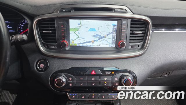 Kia Sorento 2019 — photo 14