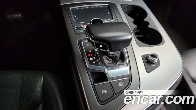 Audi Q7 2019 — photo 9