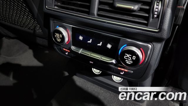 Audi Q7 2019 — photo 19