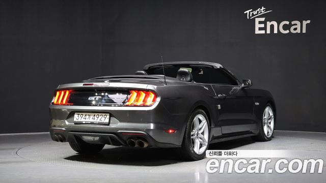 Ford Mustang 2020 — photo 2