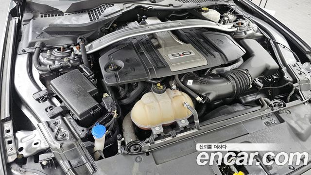 Ford Mustang 2020 — photo 6