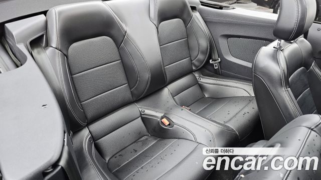 Ford Mustang 2020 — photo 12