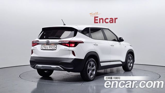 Kia Seltos 2022 — photo 2