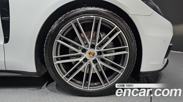 Porsche Panamera 2018 — photo 5