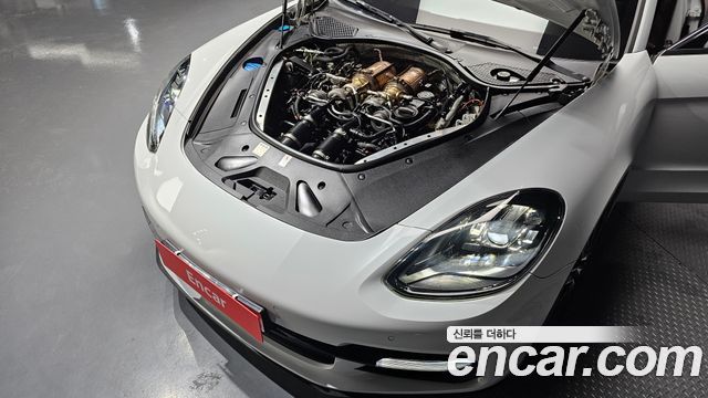 Porsche Panamera 2018 — photo 6