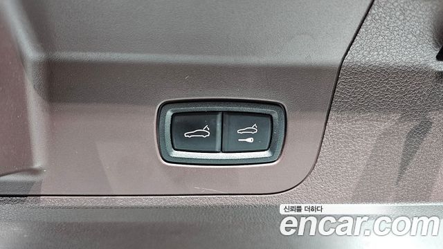 Porsche Panamera 2018 — photo 20