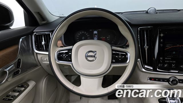 Volvo S90 2020 — photo 13