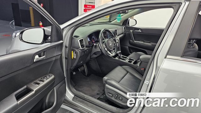 Kia Sportage 2019 — photo 11