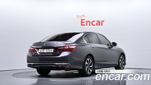 Honda Accord 2016 — photo 2