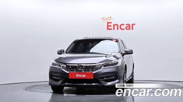 Honda Accord 2016 — photo 3