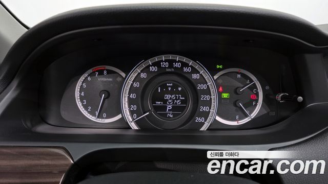Honda Accord 2016 — photo 8