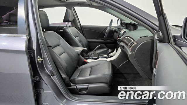Honda Accord 2016 — photo 10