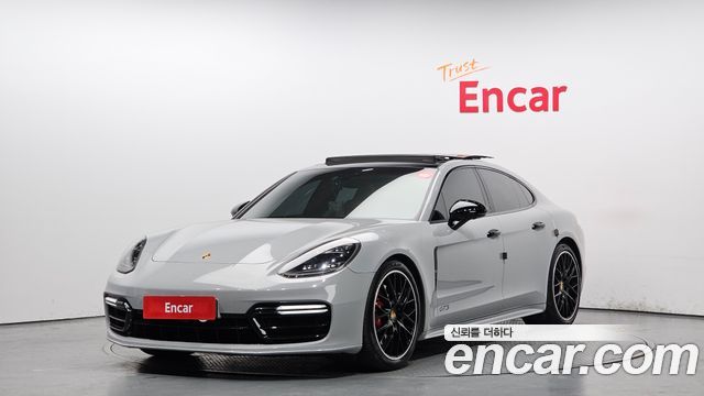 Porsche Panamera 2019 — photo 1