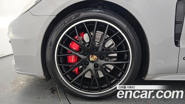 Porsche Panamera 2019 — photo 5