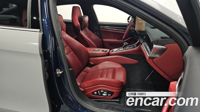 Porsche Panamera 2019 — photo 10