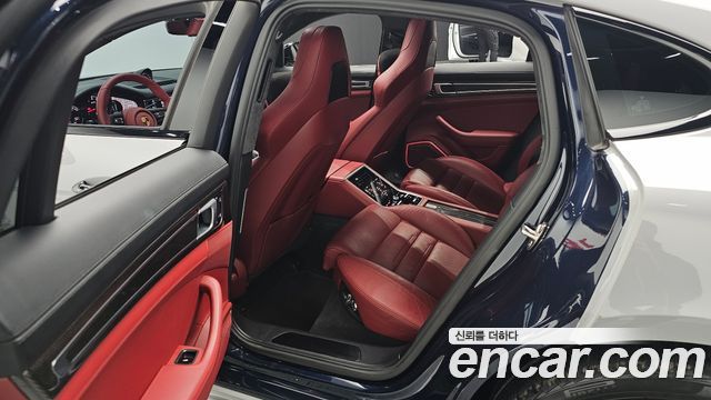 Porsche Panamera 2019 — photo 12