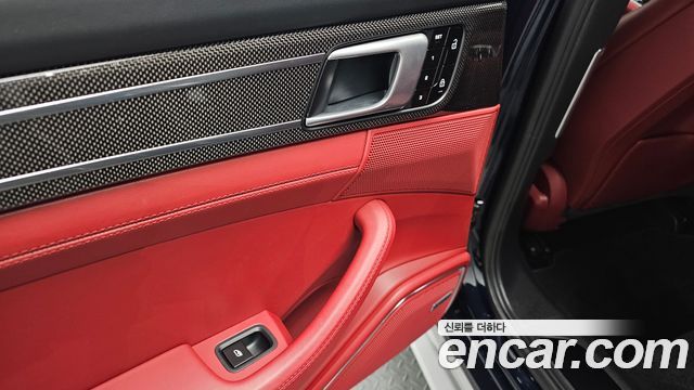Porsche Panamera 2019 — photo 18