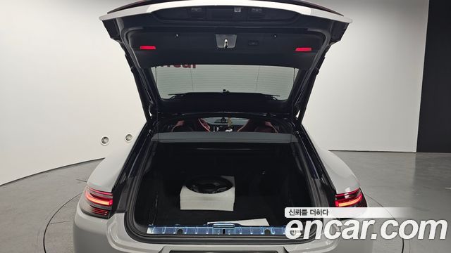 Porsche Panamera 2019 — photo 20