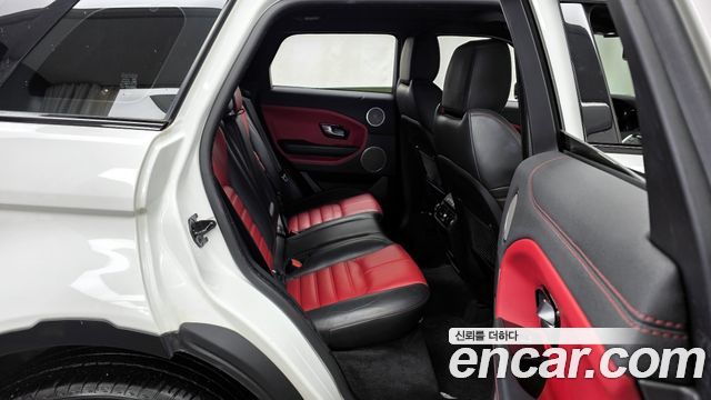 Land Rover Range Rover Evoque 2016 — photo 12