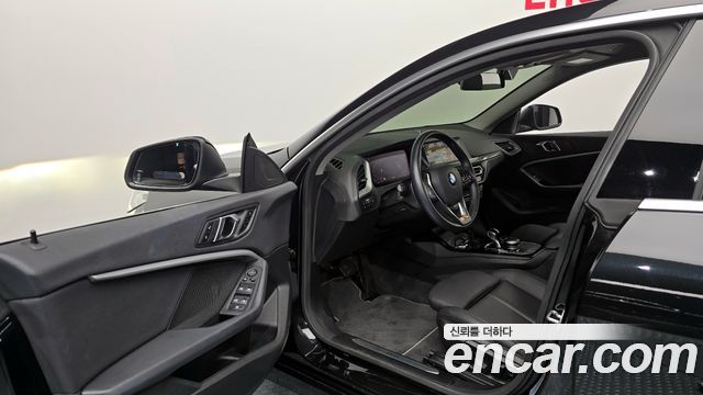 BMW 2-Series 2024 — photo 10