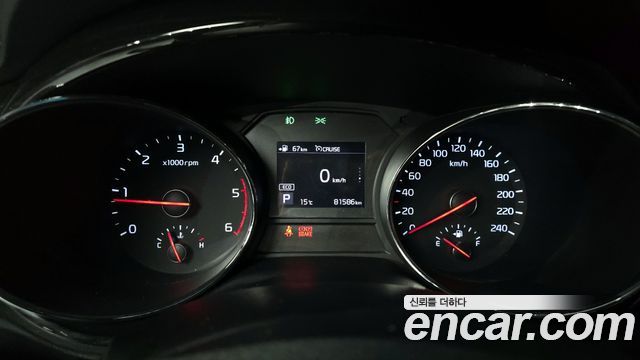 Kia Canival 2019 — photo 8