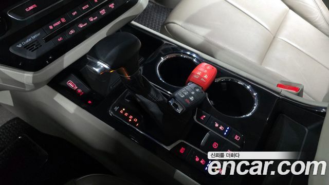 Kia Canival 2019 — photo 9