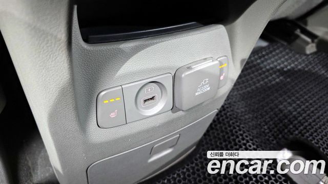 Kia Canival 2019 — photo 18