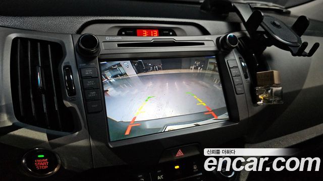 Kia Sportage 2016 — photo 16
