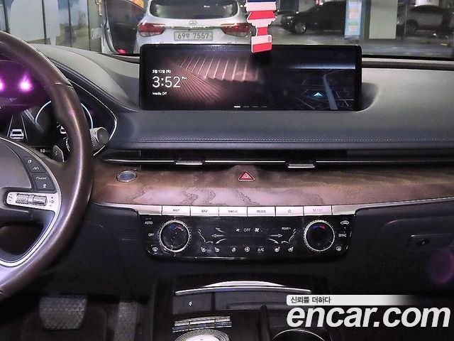 Genesis G80 2021 — photo 11