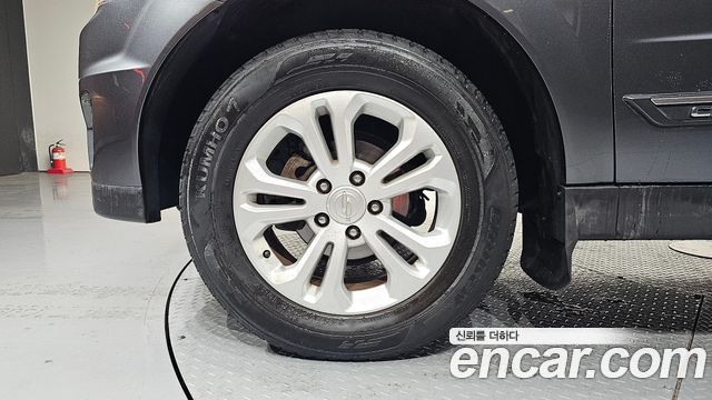 KG Mobility KORANDO 2015 — photo 5