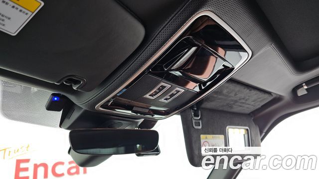 Land Rover Range Rover 2017 — photo 18