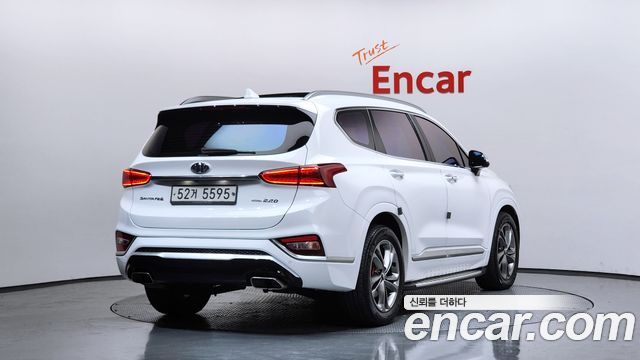 Hyundai Santafe 2019 — photo 2