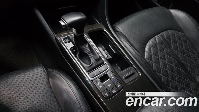 Kia K5 2019 — photo 9