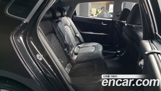 Kia K5 2019 — photo 12