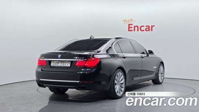 BMW 7-Series 2015 — photo 2