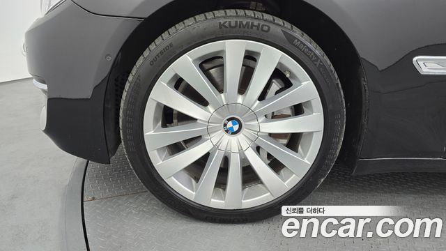 BMW 7-Series 2015 — photo 5