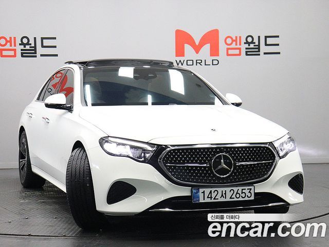 Mercedes-Benz E-Class 2025 — photo 2