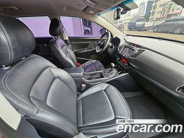 Kia Sportage 2012 — photo 10