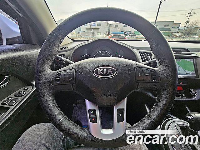 Kia Sportage 2012 — photo 16