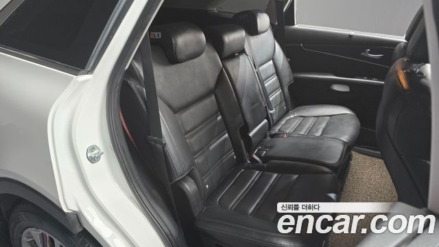 Kia Sorento 2016 — photo 12