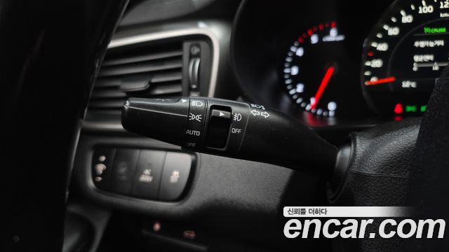 Kia Sorento 2016 — photo 17
