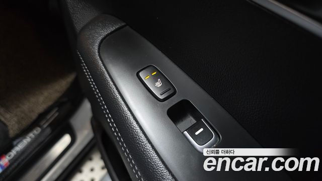 Kia Sorento 2016 — photo 19