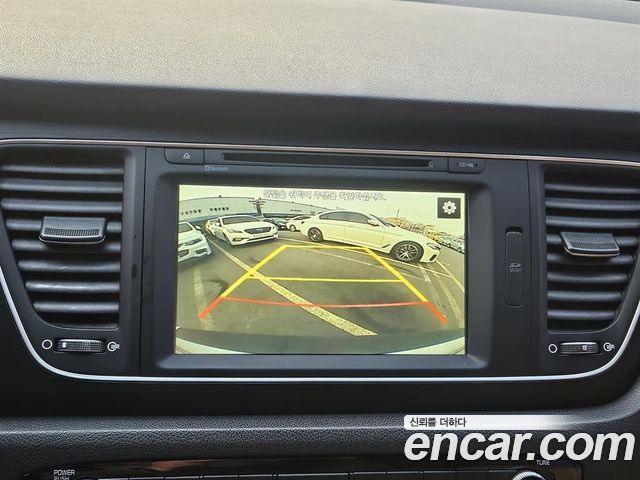Kia Canival 2015 — photo 13