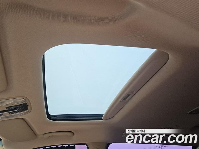 Kia Canival 2015 — photo 15