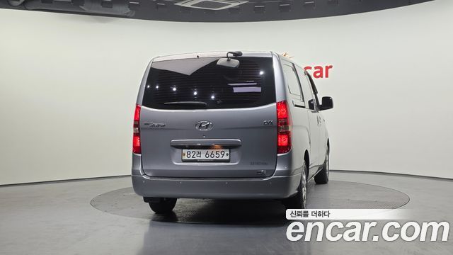 Hyundai Starex 2012 — photo 4